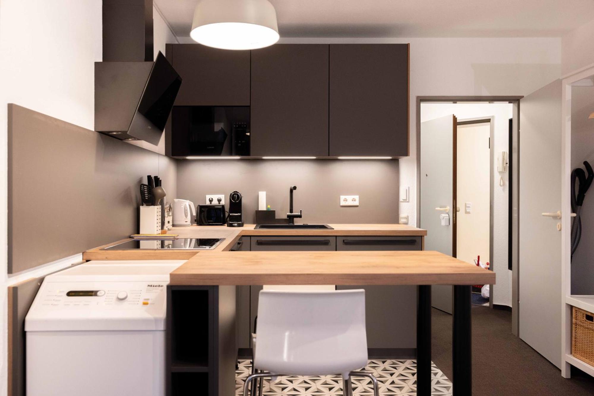 Zentrale Ruhige Wohnung Mit Parkplatz Paderborn Buitenkant foto